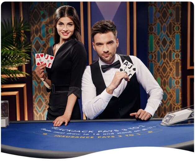 Les jeux de blackjack en ligne avec croupier en direct sont disponibles dans les casinos en ligne